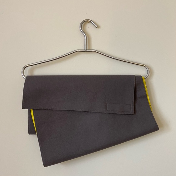 ⭐️Host pick⭐️NWT DKNY mini skirt - Picture 5 of 10